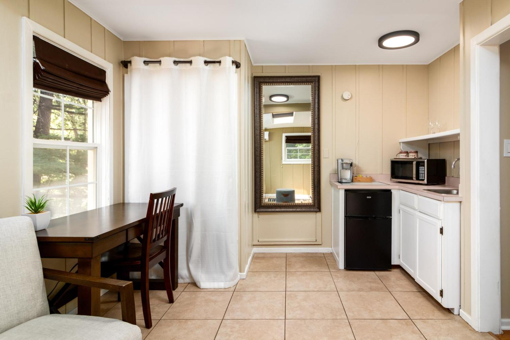 Prescott Pines Inn Bagian luar foto